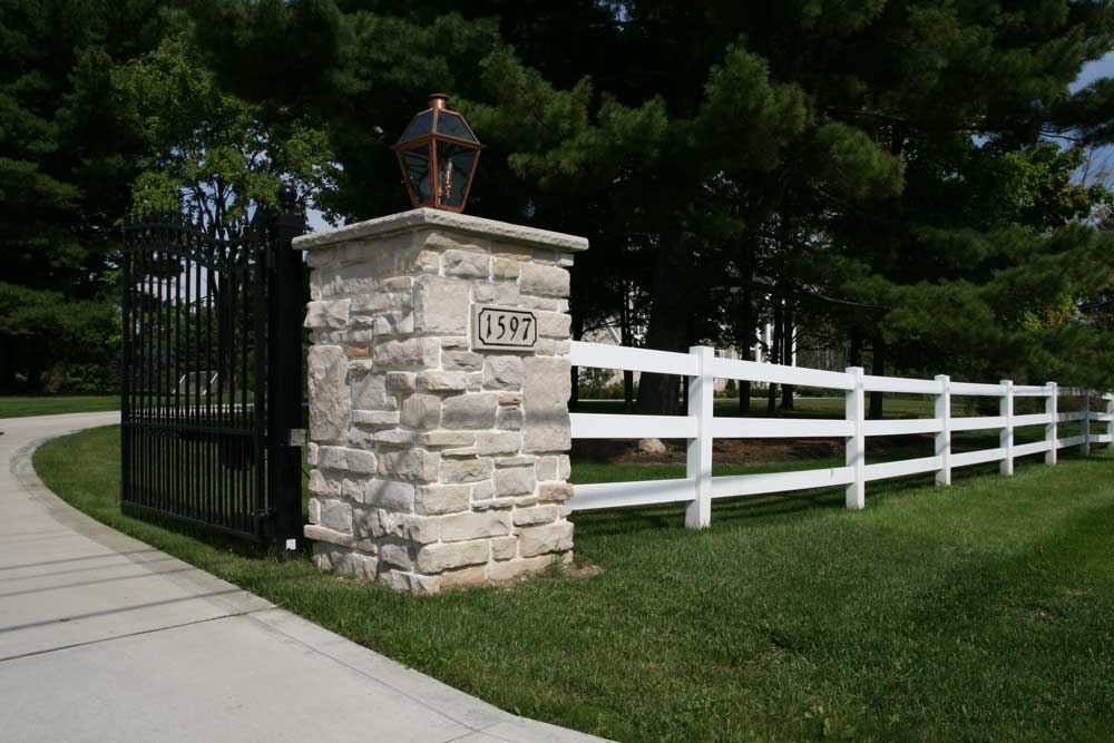 project-bianco-blend-exterior-driveway-entrance